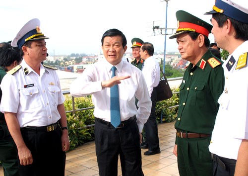 Chủ tịch nước Trương Tấn Sang thăm Tổng Công ty Tân Cảng Sài Gòn - ảnh 1
